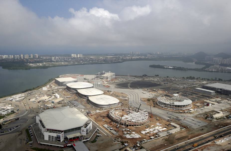 Una ripresa aerea pi ampia dell’Olympic Park: proseguono i lavori di ultimazione delle strutture (Reuters)